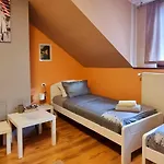 Apartmaji Medved, Brezplacno Parkiranje شقة *