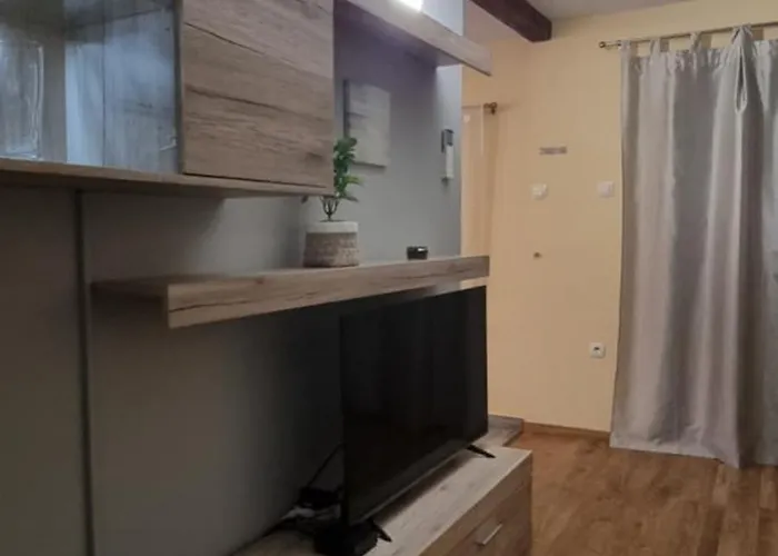 Apartmaji Medved, Brezplacno Parkiranje Apartman *